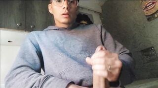 I Jerk Off in my Stepsister's room, during the time that this babe bathes!