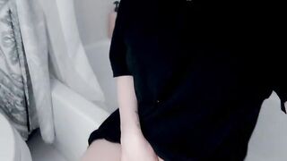 Quick tease with family right outside the door