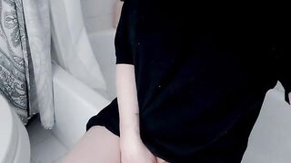 Quick tease with family right outside the door