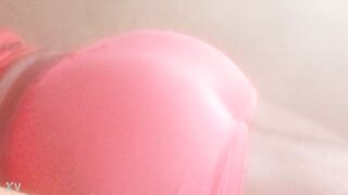 Female's booty pls note