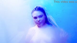 BLOND AND BRUNETTE HAIR SUCKING EVERY OTHER'S CUNT