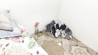 Multi-orgasmic SQUIRT and masturbation. Latin housewife longing jock shows off and masturbates in front of the xnxx camera, groaning and having squirting orgasms. Penelope Olsen