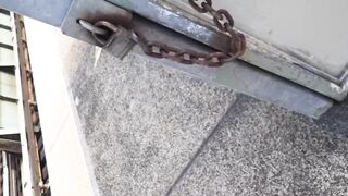 Cumming on an educate station