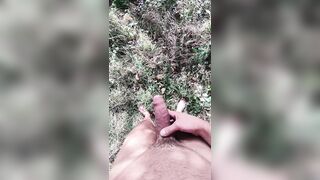 Stripped hiking JO, cum and clean the pipe with warm pee