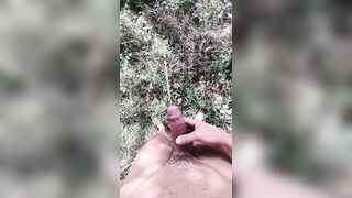 Stripped hiking JO, cum and clean the pipe with warm pee