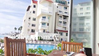 Vamos a tomar desayuno????... mostrando mi conchita en el restaurante????