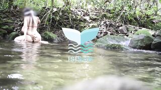 Slim step sister shows her breasts and takes my wang out to suck it in the mountain.