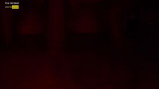 mommy in underware a rete cavalca un sex toy e schizza come un vulcano