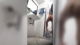 I record myself in the baths whilst I finger my vagina