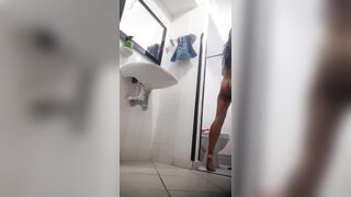 I record myself in the baths whilst I finger my vagina