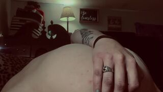 Screwing Myself and Making Myself Cum