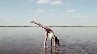 Cristal Caitlin and her hot girlfriend Eveline Dellai