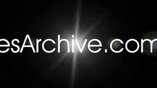 Kiara Gives Amira A Nice Pussy Massage