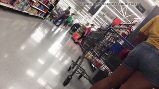 Thick Bi Latina Wants to Play