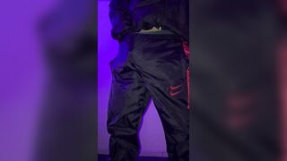 PINTO PORNITO Y ME TOQUE UN TOQUE LA VERGA