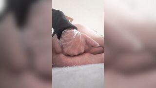 1,two,three,4....... dita nel culo