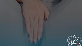 Hawt blond squirts throughout gym leggings while rubbing her clitoris