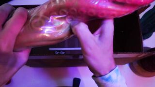 Unboxing Mr. Hankeys HungerFF, Manga and Davy's Tendrils Dildos