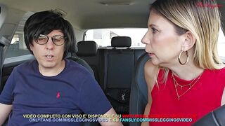 Matrigna esasperata cede alle richieste indecenti del figliastro per non rovinare la festa di laurea