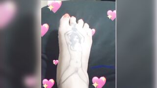 Do my feet turn u on?