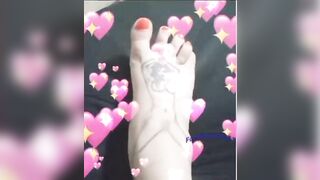 Do my feet turn u on?