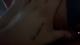 Cogiendo con cita de tinder, se viene a chorros.354