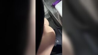 Cogiendome a la secretaria en el baño.194