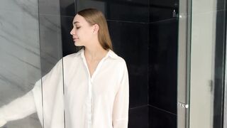 Transparent White Shirt Dry vs Juicy