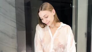 Transparent White Shirt Dry vs Juicy