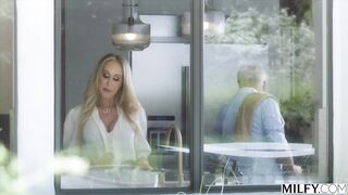 MILFY Hotwife drilled in trio