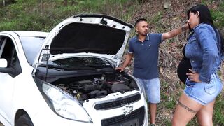 Mechanic repairs a hawt mother I'd like to fuck's car in swap for screwing her - Tommy Miller