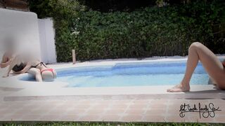 Having pleasure in a pool of a swinger club!!