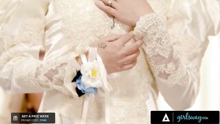 Beautiful Bride Bangs Her Hawt Stepmom