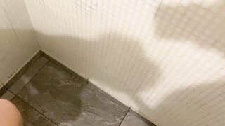 I banged a stranger in the pool