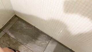 I banged a stranger in the pool