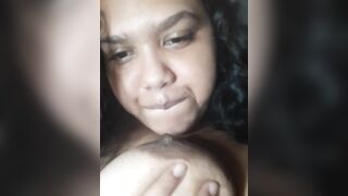 Angelita de encaje oscuro para ti bb ????