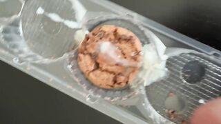 finish on the cake and macro zoom