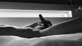 Hunk masturbating in advance of bedtime