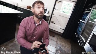 That babe's Not / Brazzers/ Go into XVPROMO