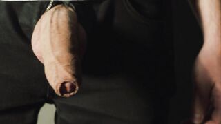 Leker lite med kuken