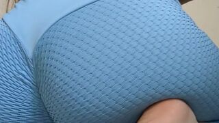 Hawt Redhead Gym Angel in Taut Leggings has U Worship her Butt and Feet