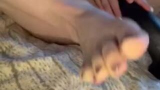 31cm BIGGEST SEX-TOY - STRETCH TAUT WHITE VAGINA - F2F content creator