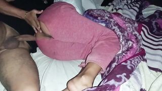 Suegro B. Entra en la madrugada a mi habitación y me folla duro por detrás