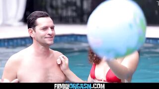 Charming Hoe Teen Stepdaughter Catch their Parents Attention whilst Playing in the Pool