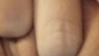 Fingering Juicy Snatch to Cum