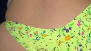 me da por atrás y me da mi domingo para que me compre lo que quiera