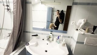 WILD BANG IN THE SHITTER DURING A PARTY