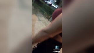 Después de la fiesta chica B. En la calle.