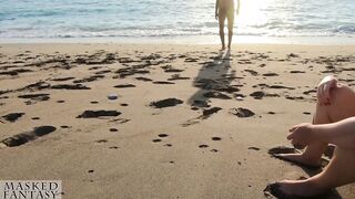 PUBLIC BEACH TUGJOB: Angel in Bikini makes him get a massive ejaculation at the beach