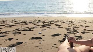 PUBLIC BEACH TUGJOB: Angel in Bikini makes him get a massive ejaculation at the beach